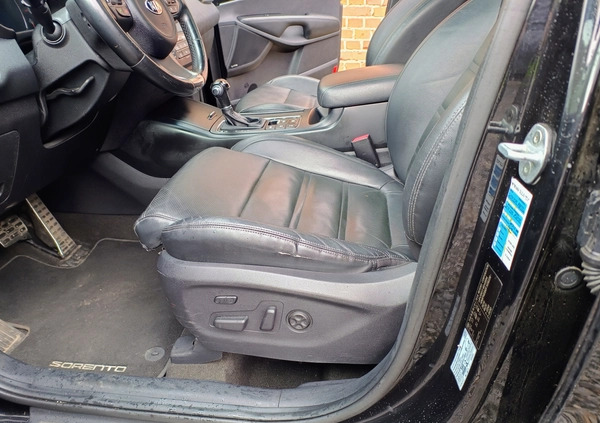 Kia Sorento cena 83500 przebieg: 167300, rok produkcji 2015 z Żychlin małe 56